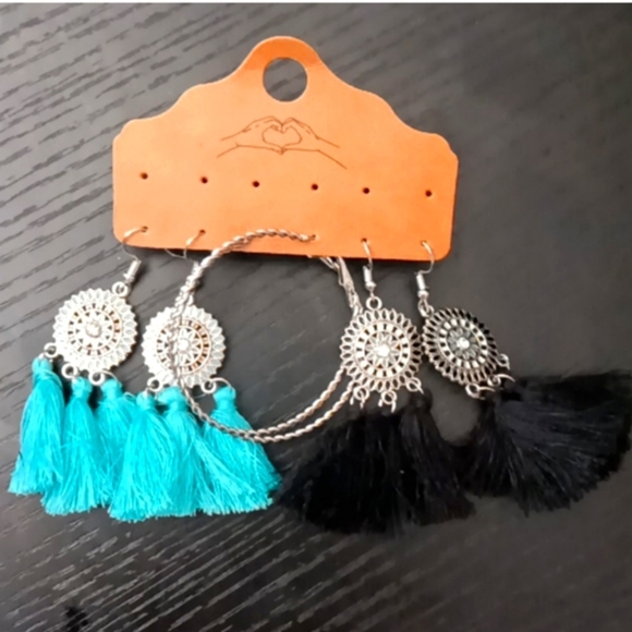 NEW Bundle of 3prs BOHO vintage inspired tassel/silvertone hoop earrin… - Picture 1 of 1